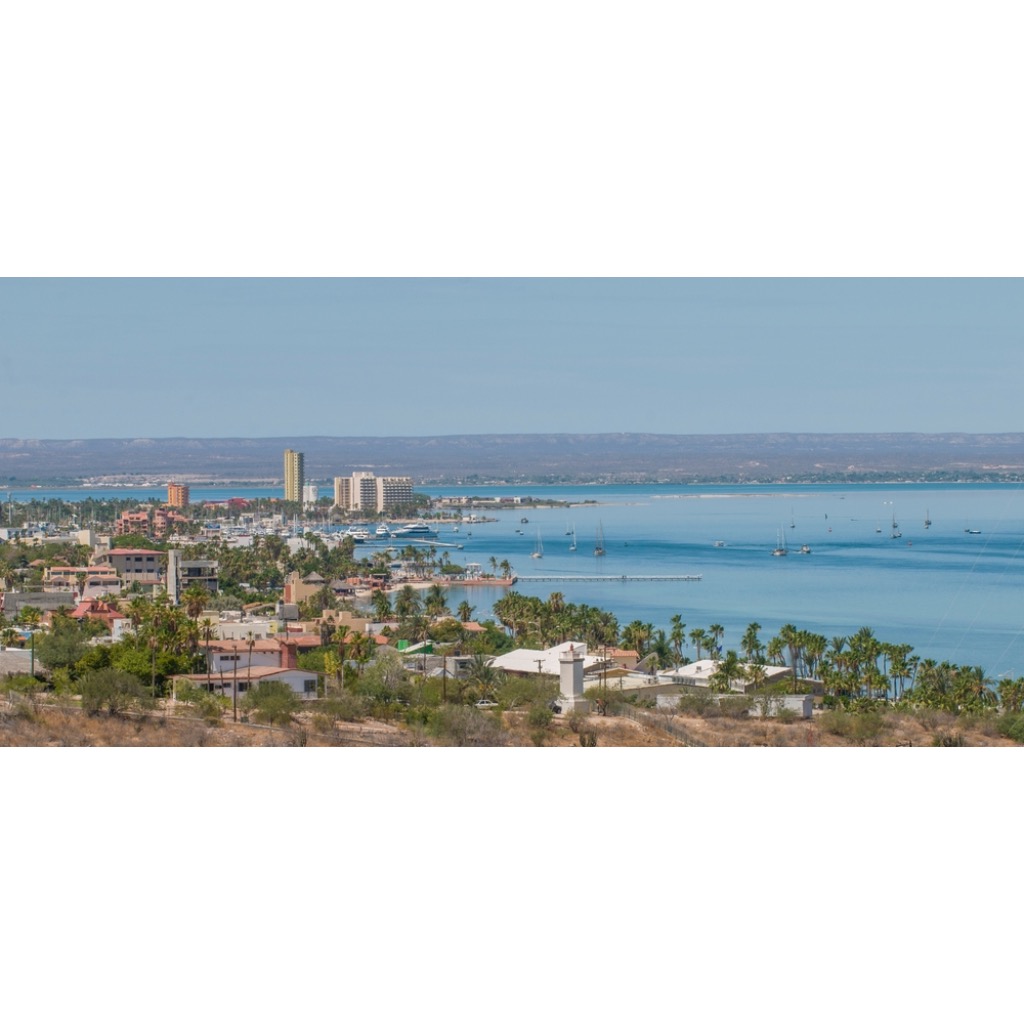 ¿Qué Incluye el Pase de Día en Hoteles del Malecón de La Paz?