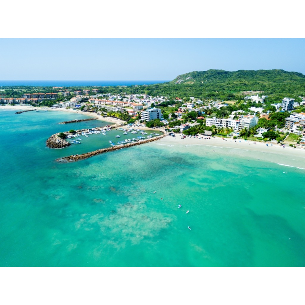 Dónde desayunar y usar la piscina en Punta Mita sin ser huésped: guía de Daypass y acceso por día