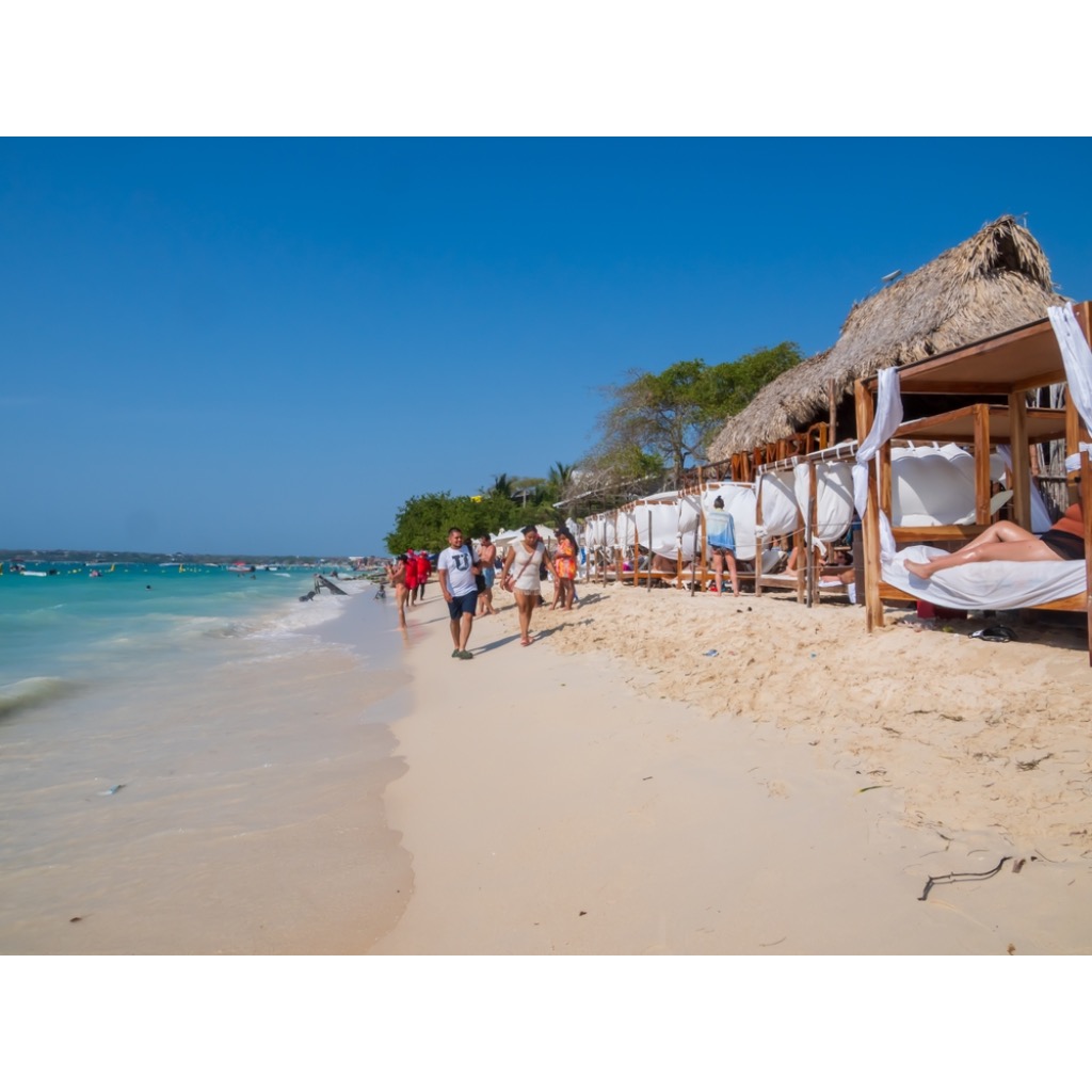 Day Pass Hoteles Isla Grande: Guía para Disfrutar Piscinas y Experiencias Únicas